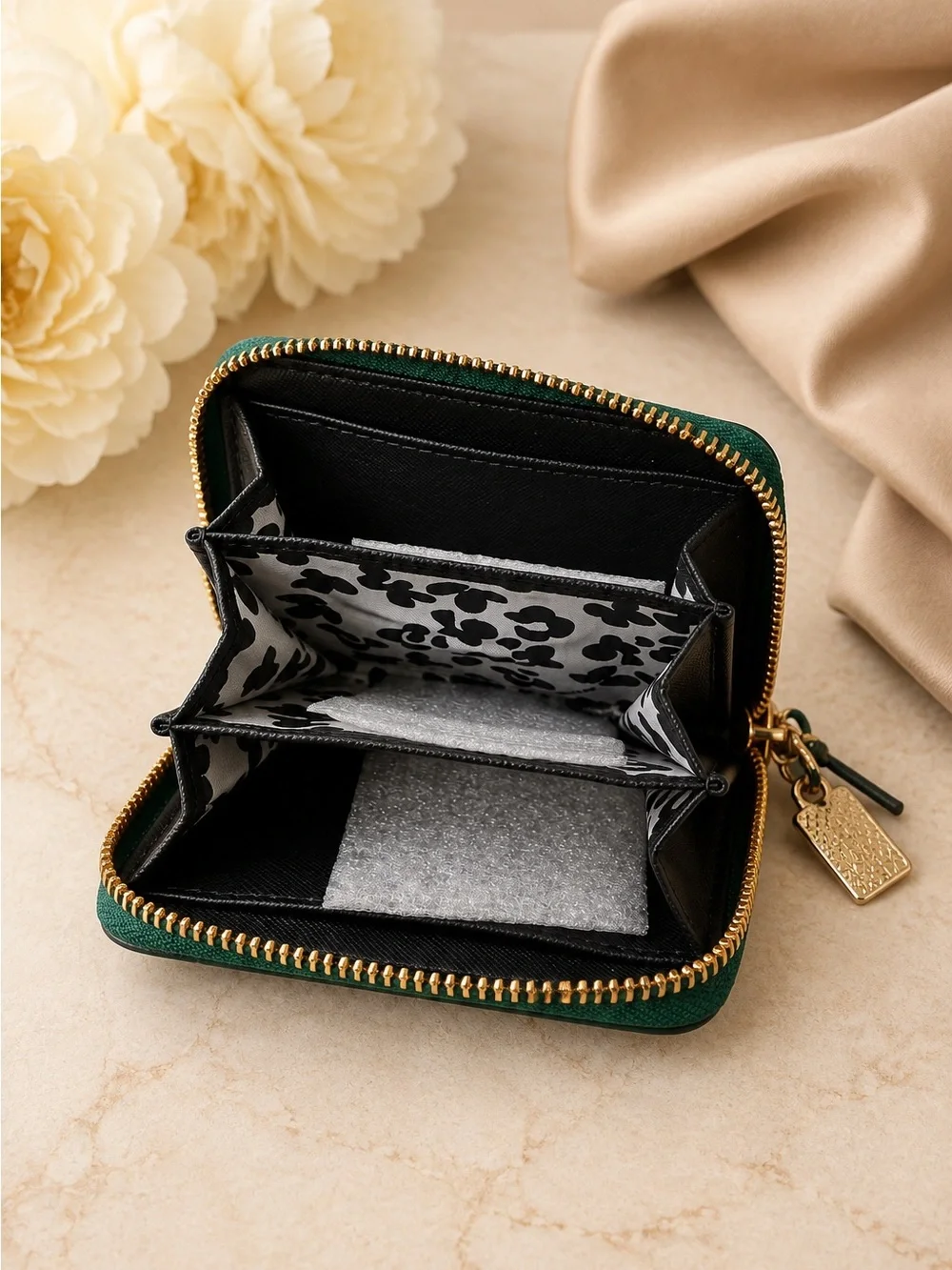 Rebecca Minkoff Quilted Zip Wallet in Jungle Green